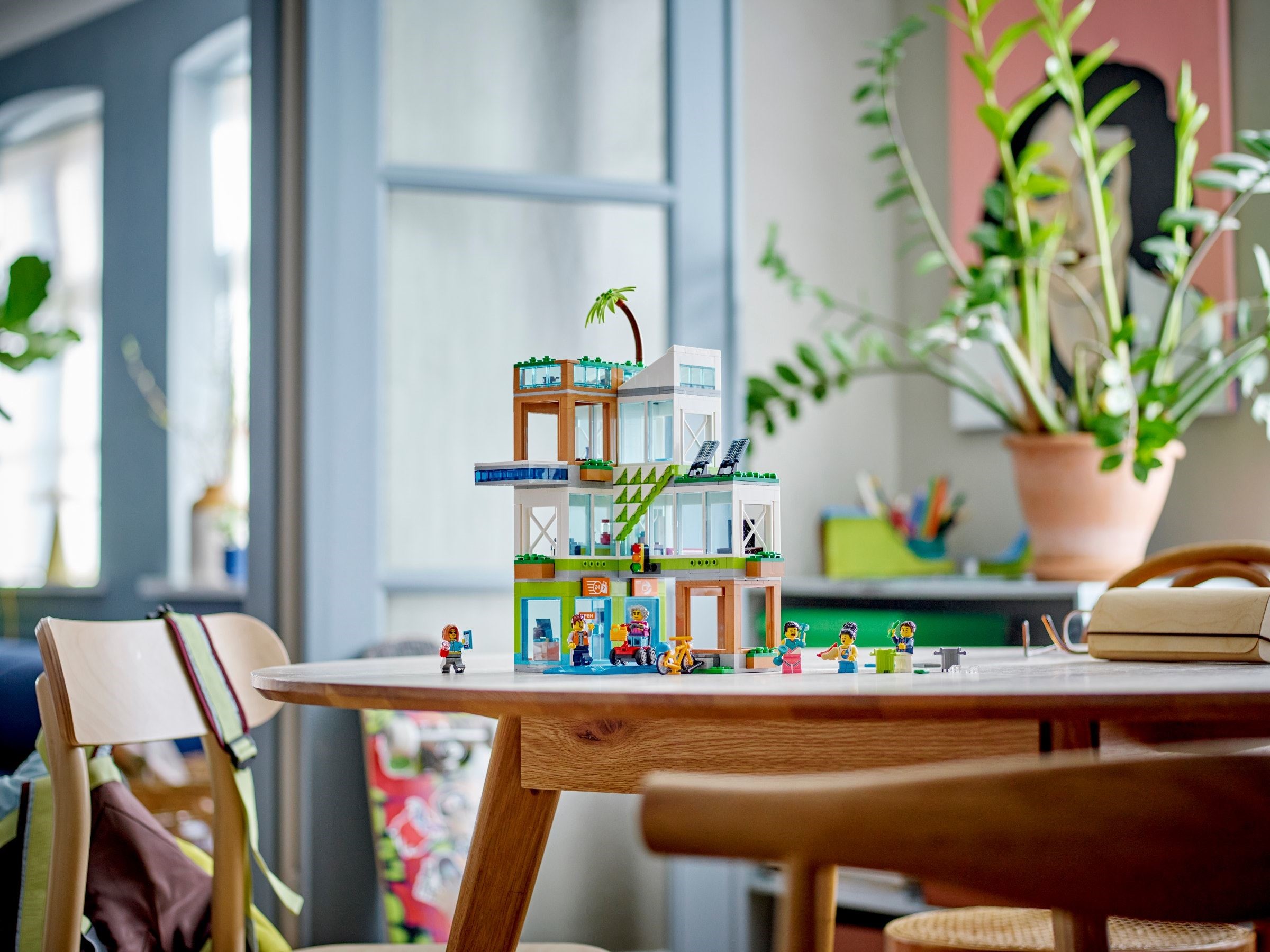 Конструктор LEGO City 60365 688 дет. - фото 2