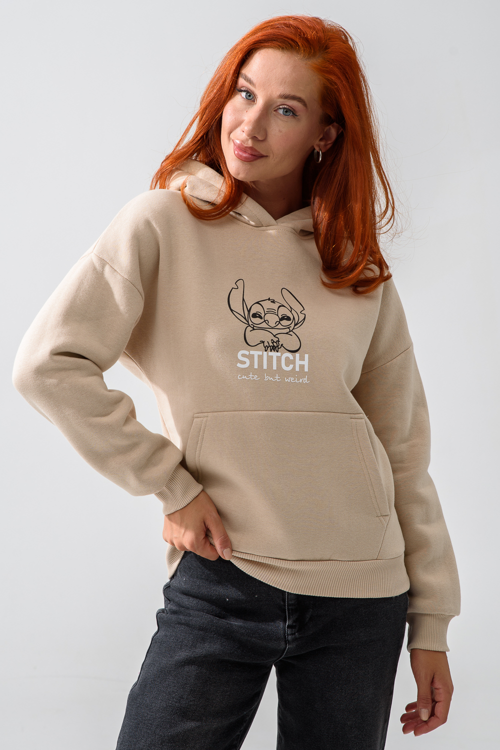 Худи Натали Суслова 8565 бежевый+лабубу - фото 4