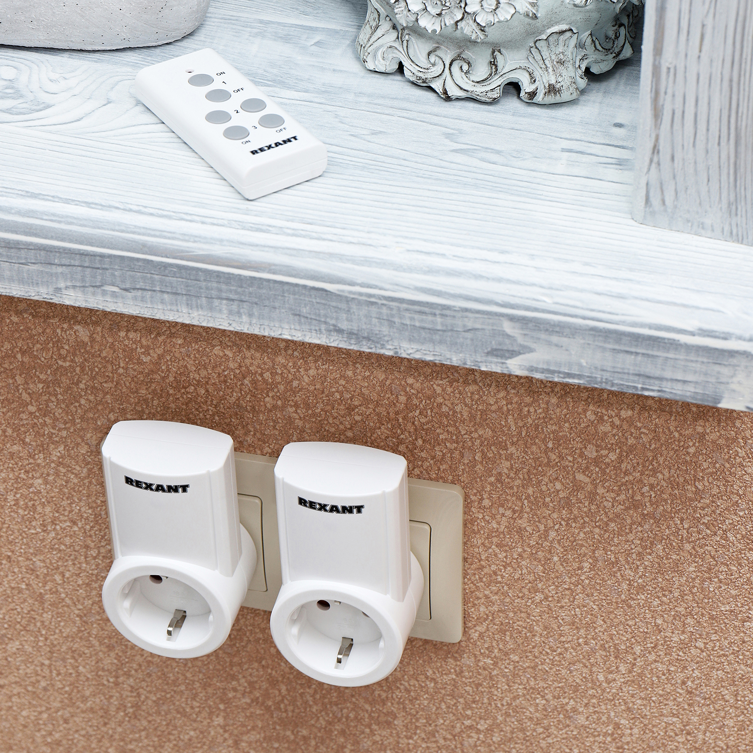 Радиоупраляемая розетка REXANT с пультом управления - фото 10