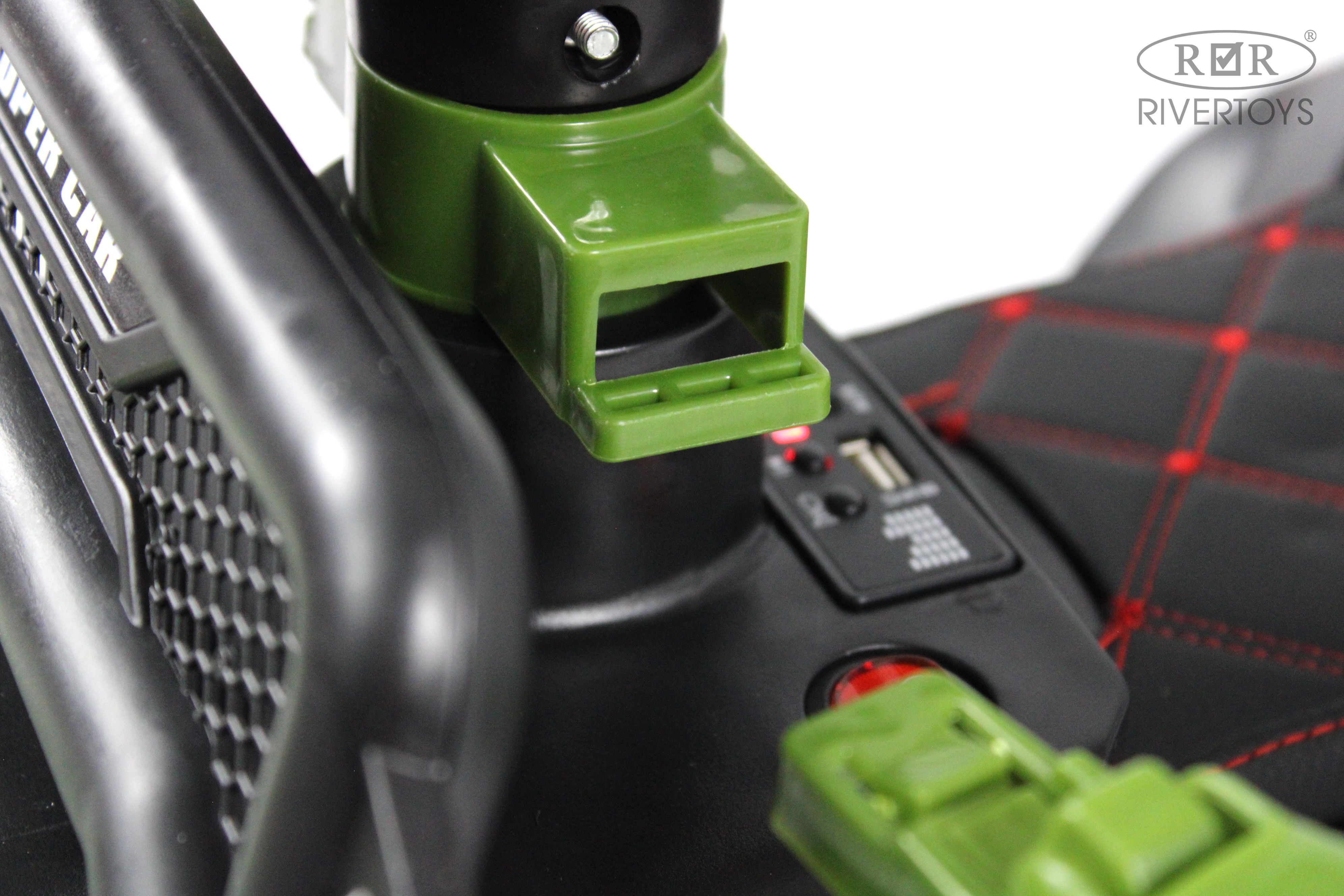 Электромобиль RIVERTOYS G005GG-GREEN С пультом ДУ - фото 9