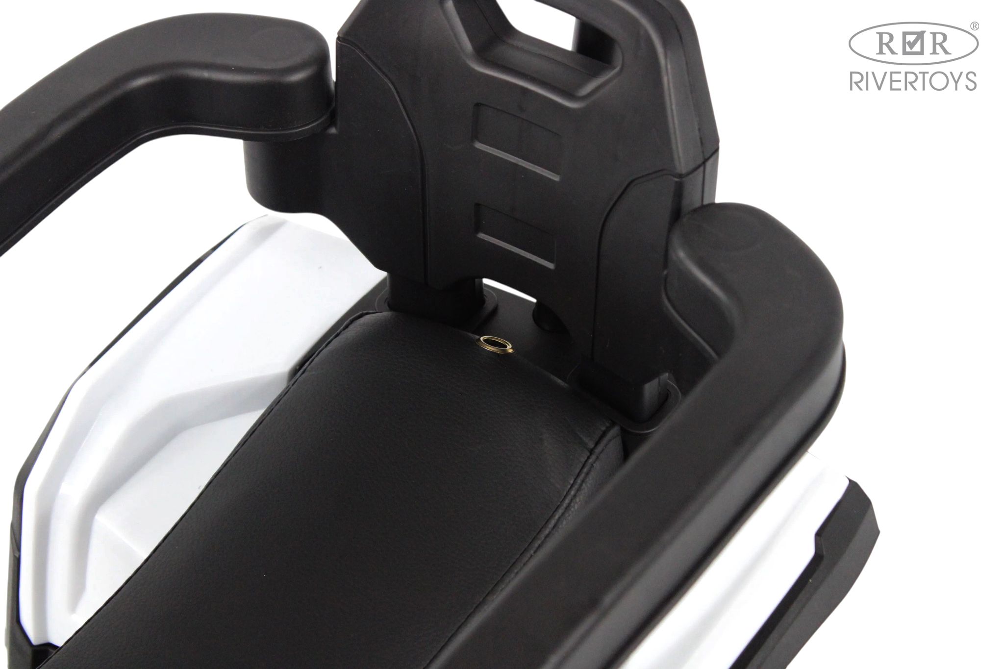Электромобиль RIVERTOYS F003FF White - фото 8