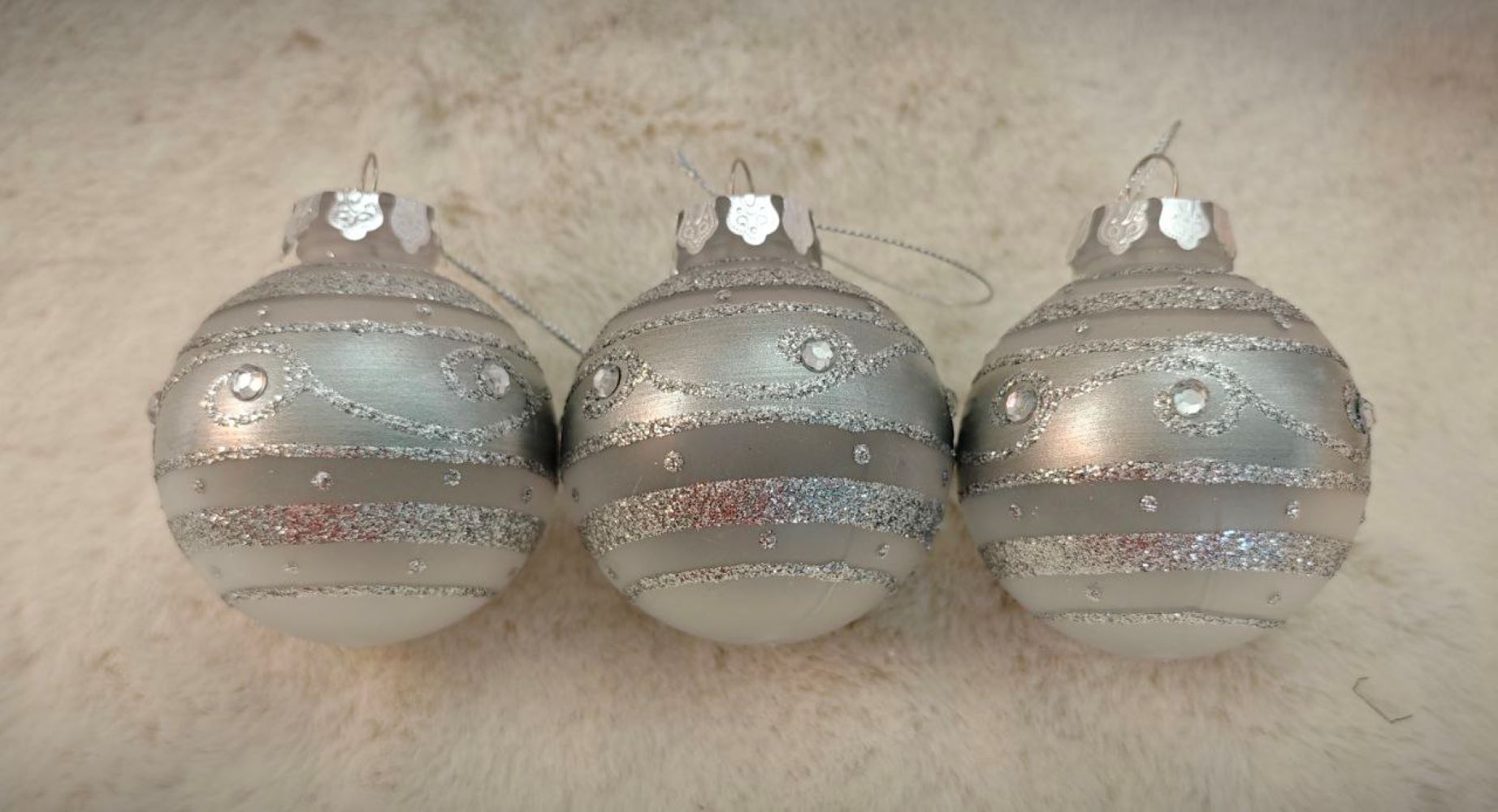 Шар серебристый праздничный 3шт8см Магия праздника MAG1923 - фото 1