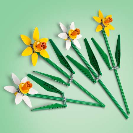 Конструктор LEGO Botanicals Нарциссы блочный