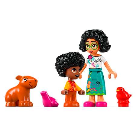 Конструктор LEGO Disney Princess Приют для животных Антонио блочный
