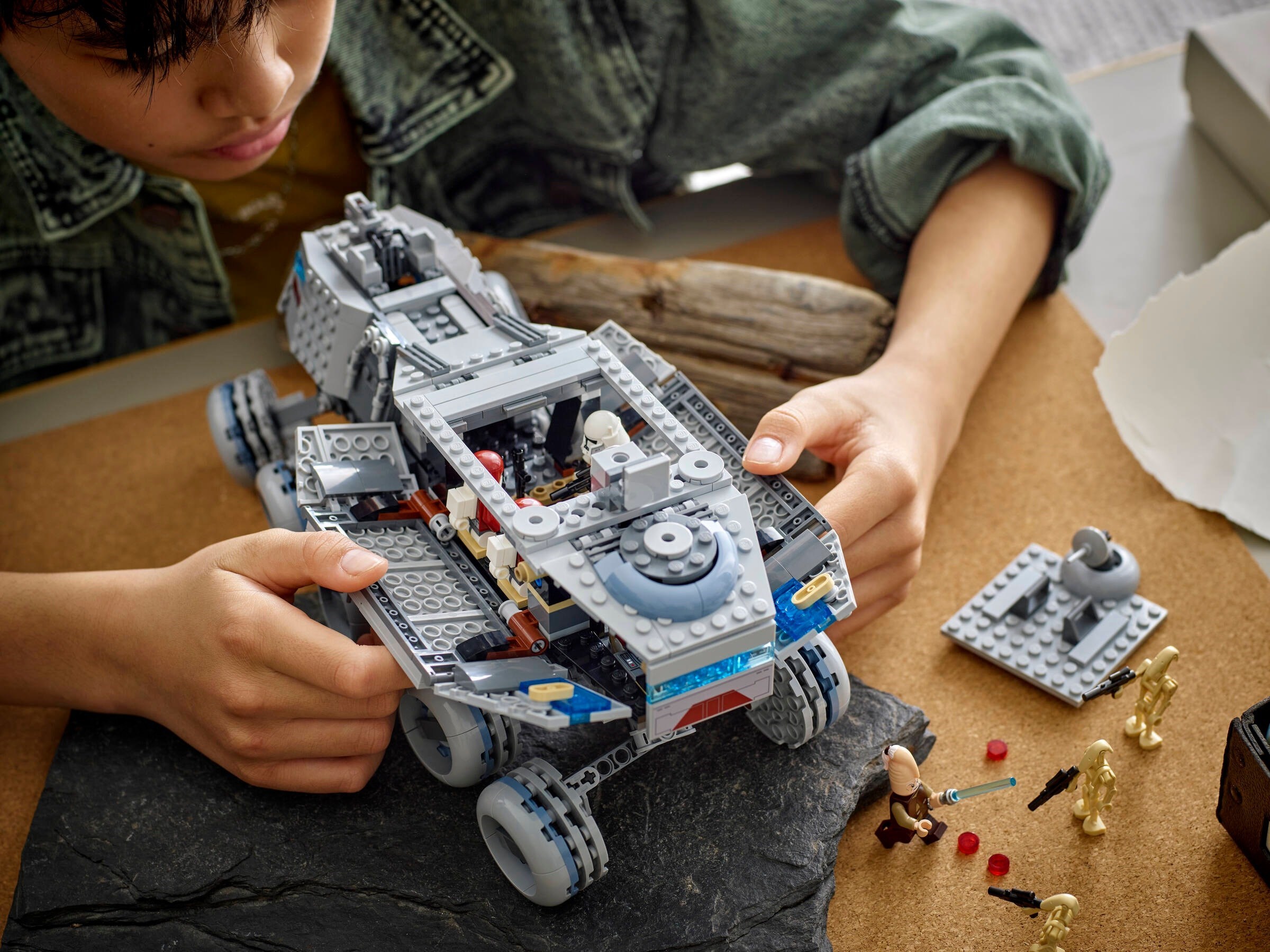Конструктор LEGO Star Wars 75413 813 дет. - фото 5