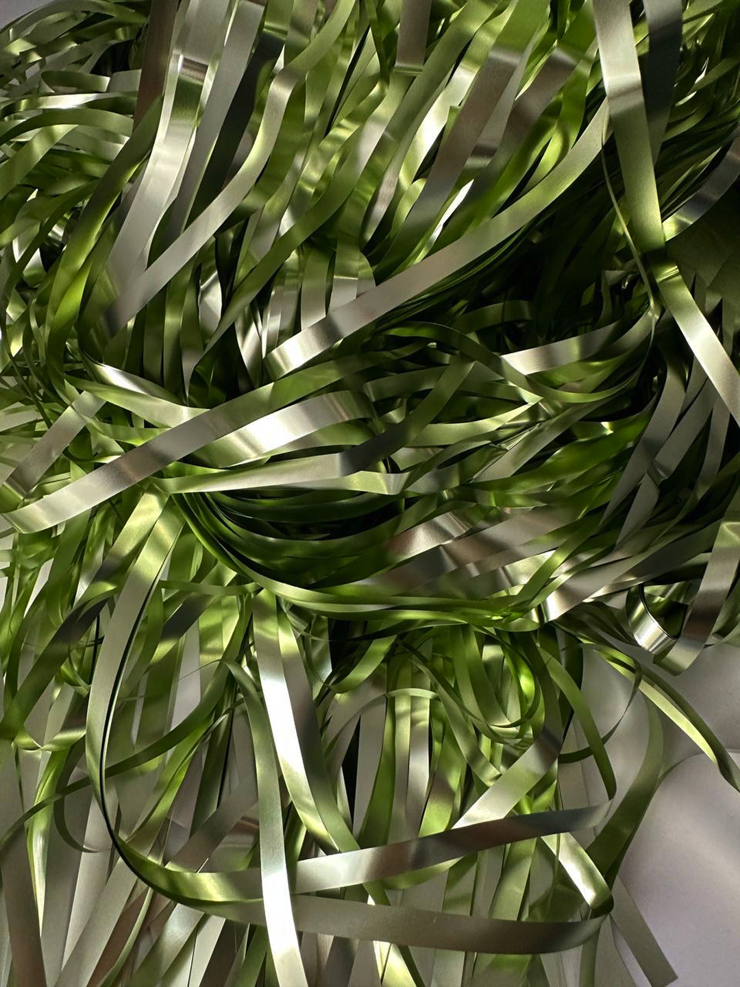 Дождик для фотозоны ZHIYU MENG матовый зеленый 2х1м 4 штуки - фото 4