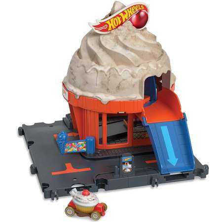 Трек Hot Wheels Ice Cream Swirl с лифтом