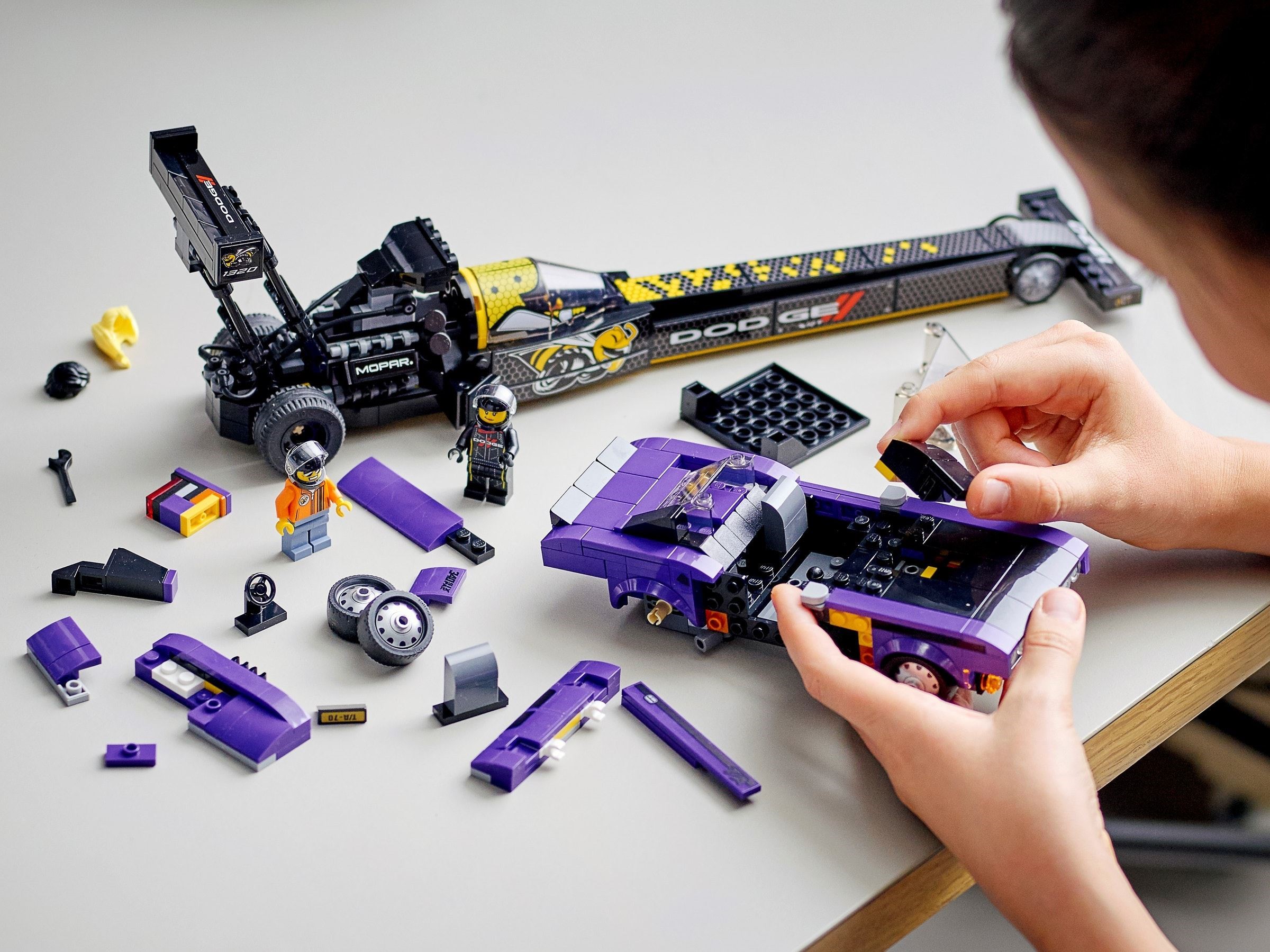 Конструктор LEGO Speed Champions 76904 627 дет. - фото 11