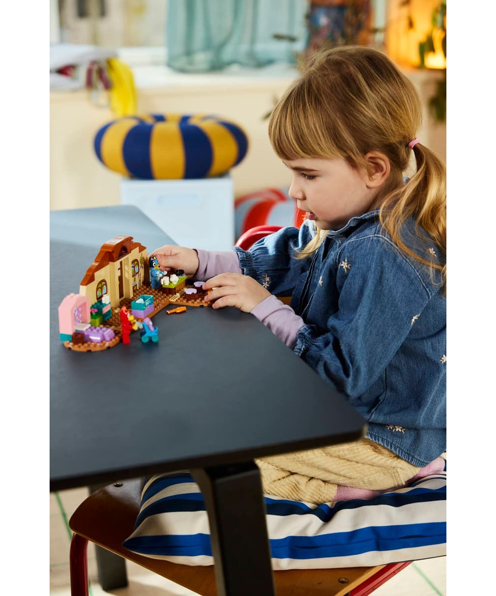 Конструктор LEGO DUPLO Школа с Расти и Блуи 106 дет. - фото 11