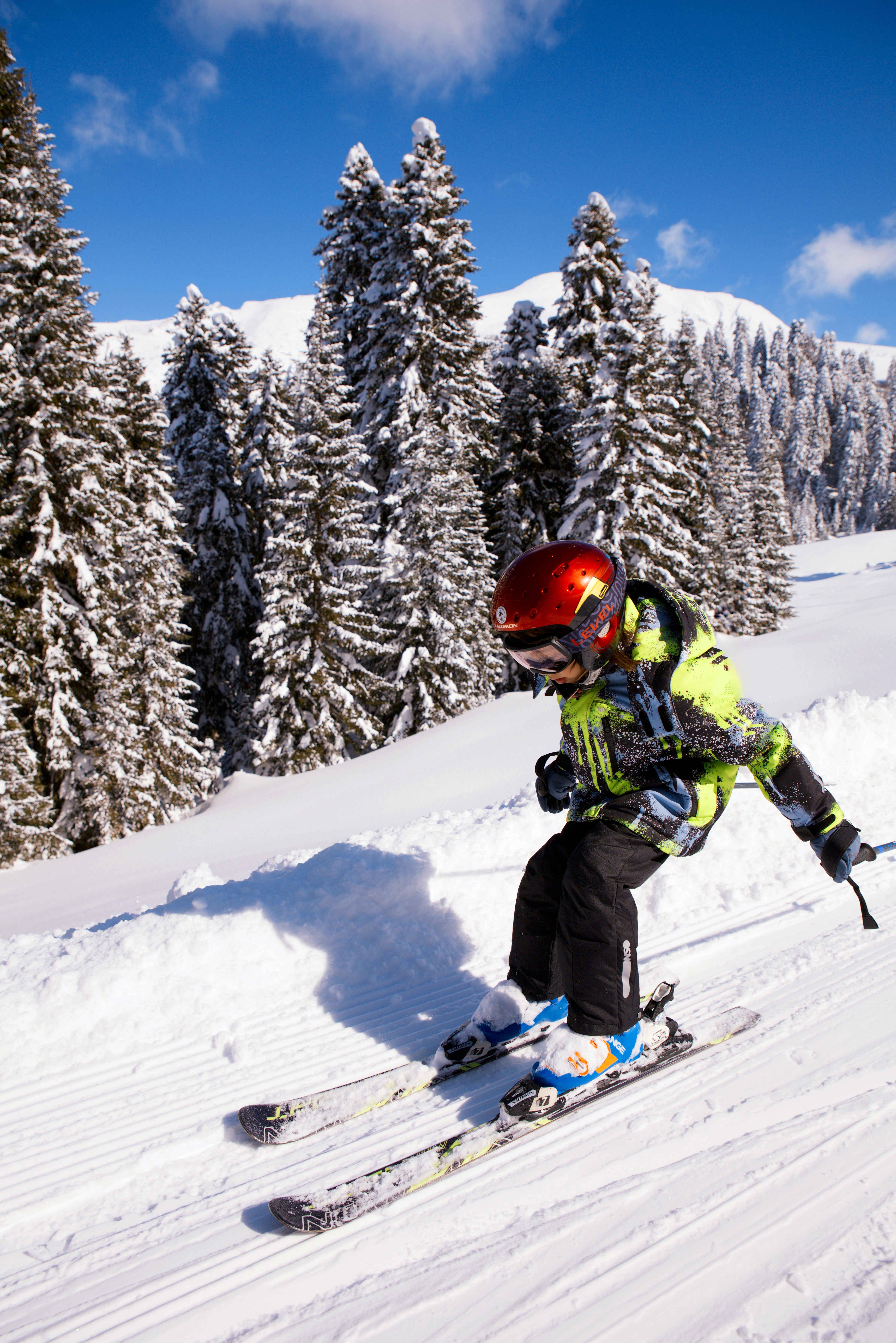 Костюм NIKASTYLE 7з1725 салат/черный - фото 25