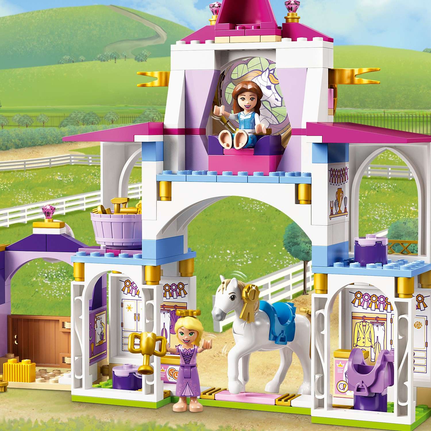 Конструктор LEGO Disney Princess Конюшня Белль и Рапунцель 239 дет. - фото 9