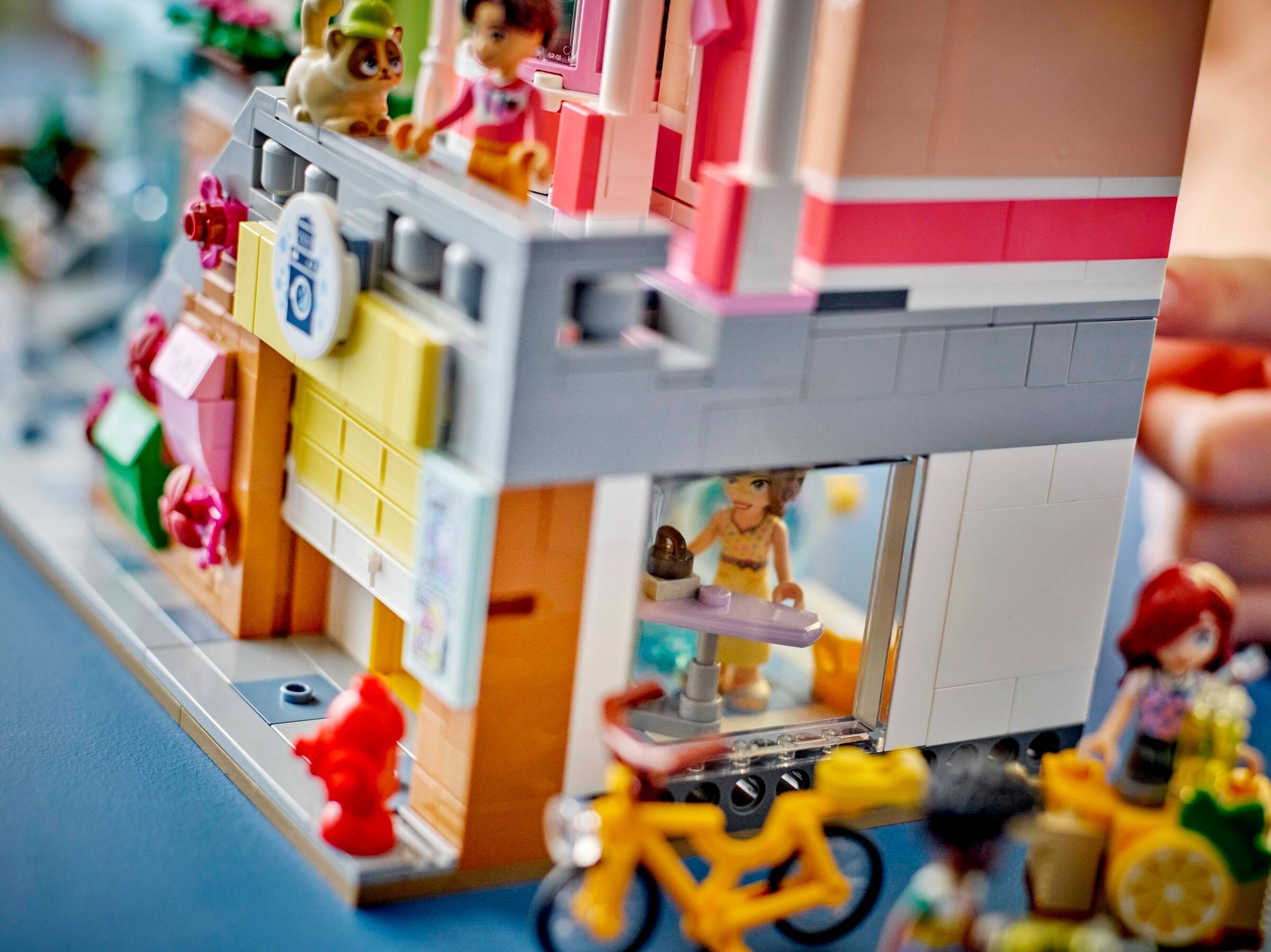 Конструктор LEGO Friends 42670 2040 дет. - фото 5