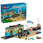 Конструктор LEGO City Классический пляжный трамвай 693 дет.
