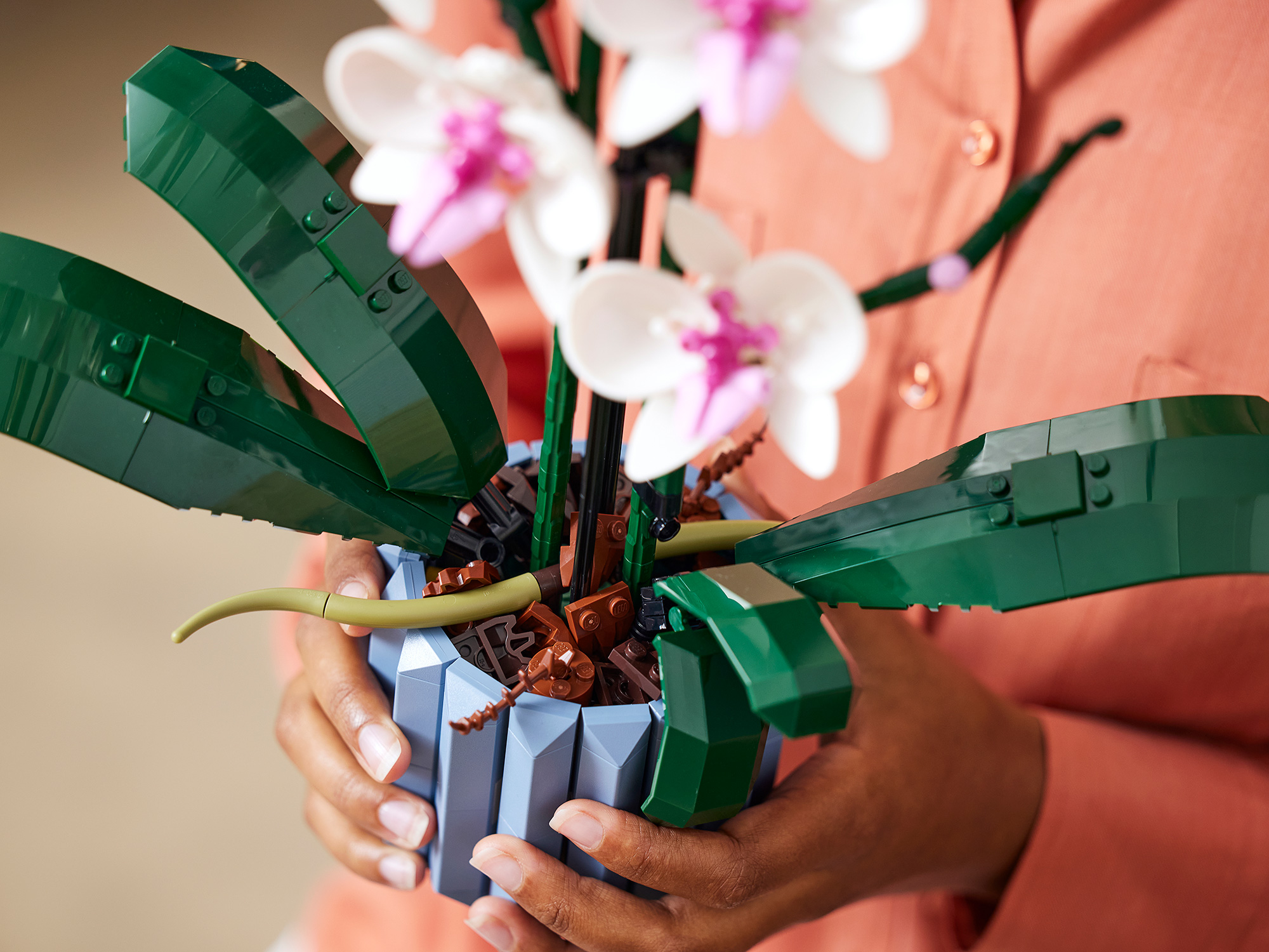 Конструктор LEGO Botanicals Орхидея в горшке 608 дет. - фото 14