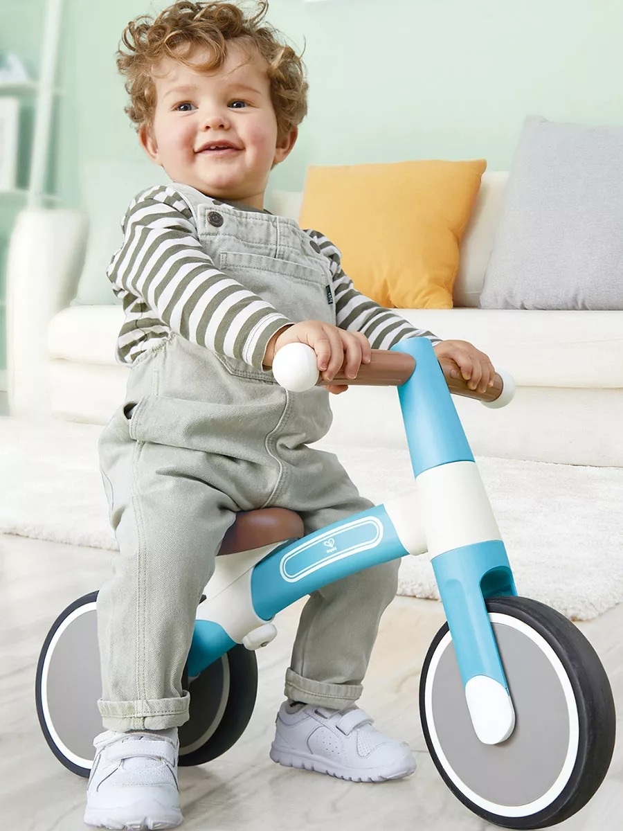 Трехколесный беговел Hape - фото 3