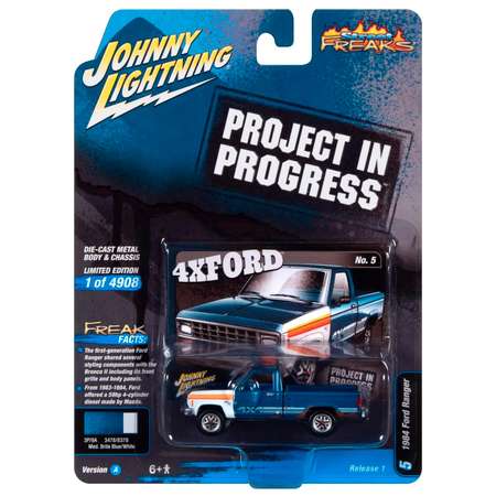 Автомобиль Johnny Lightning 1:64