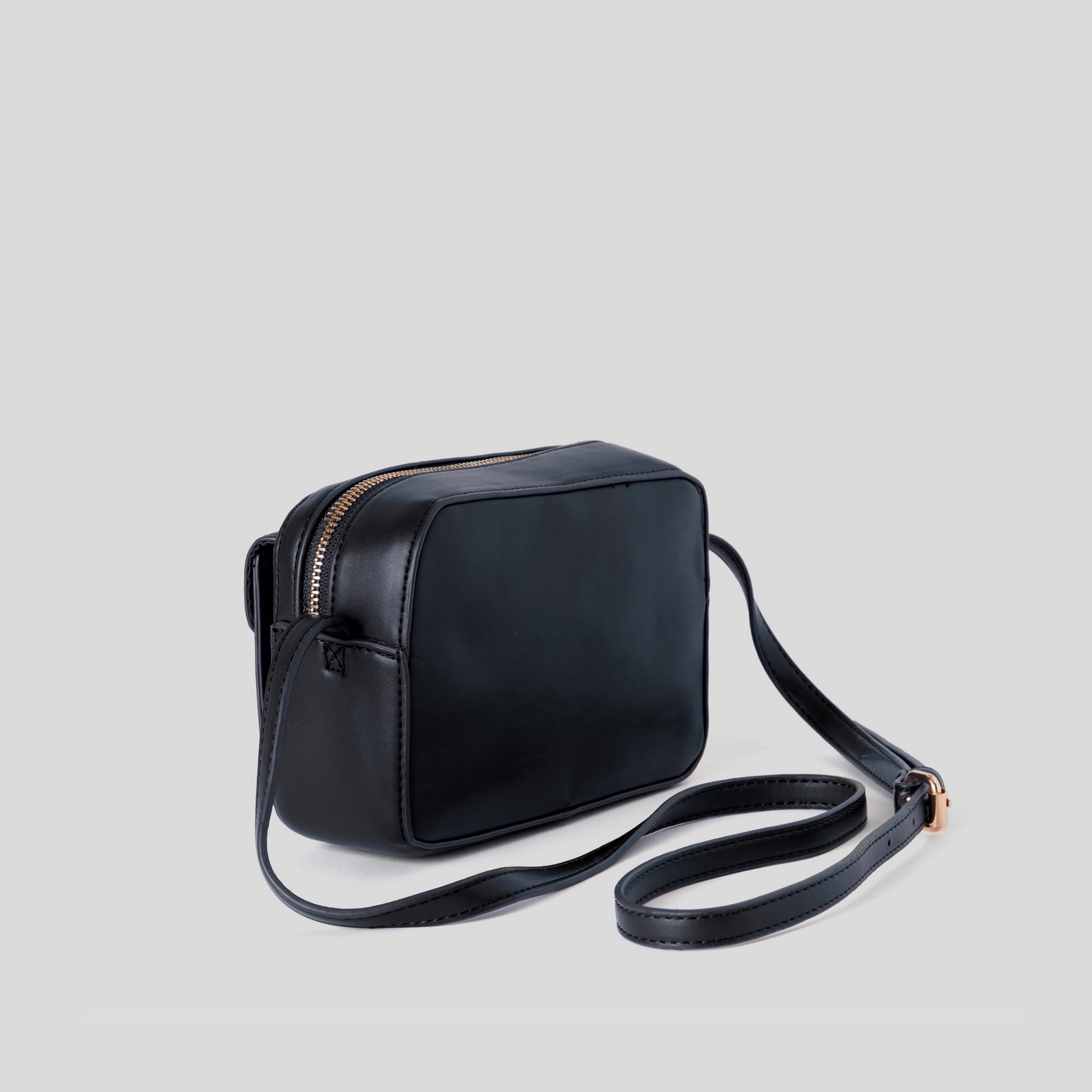 Сумка кросс-боди United Colors of Benetton 6HKVDY01M_700 - фото 4