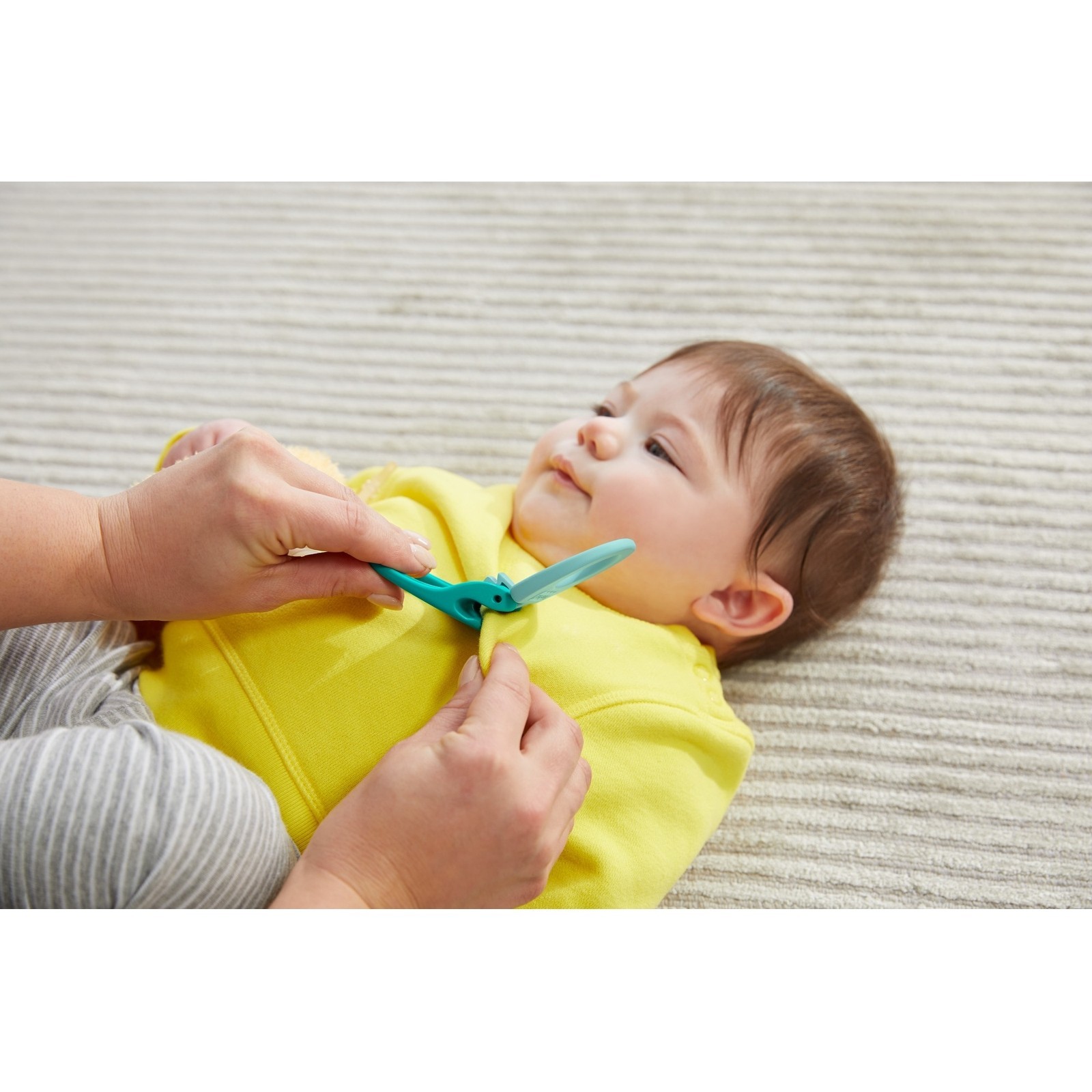 Игрушка Fisher Price подвеска Выдра - фото 12