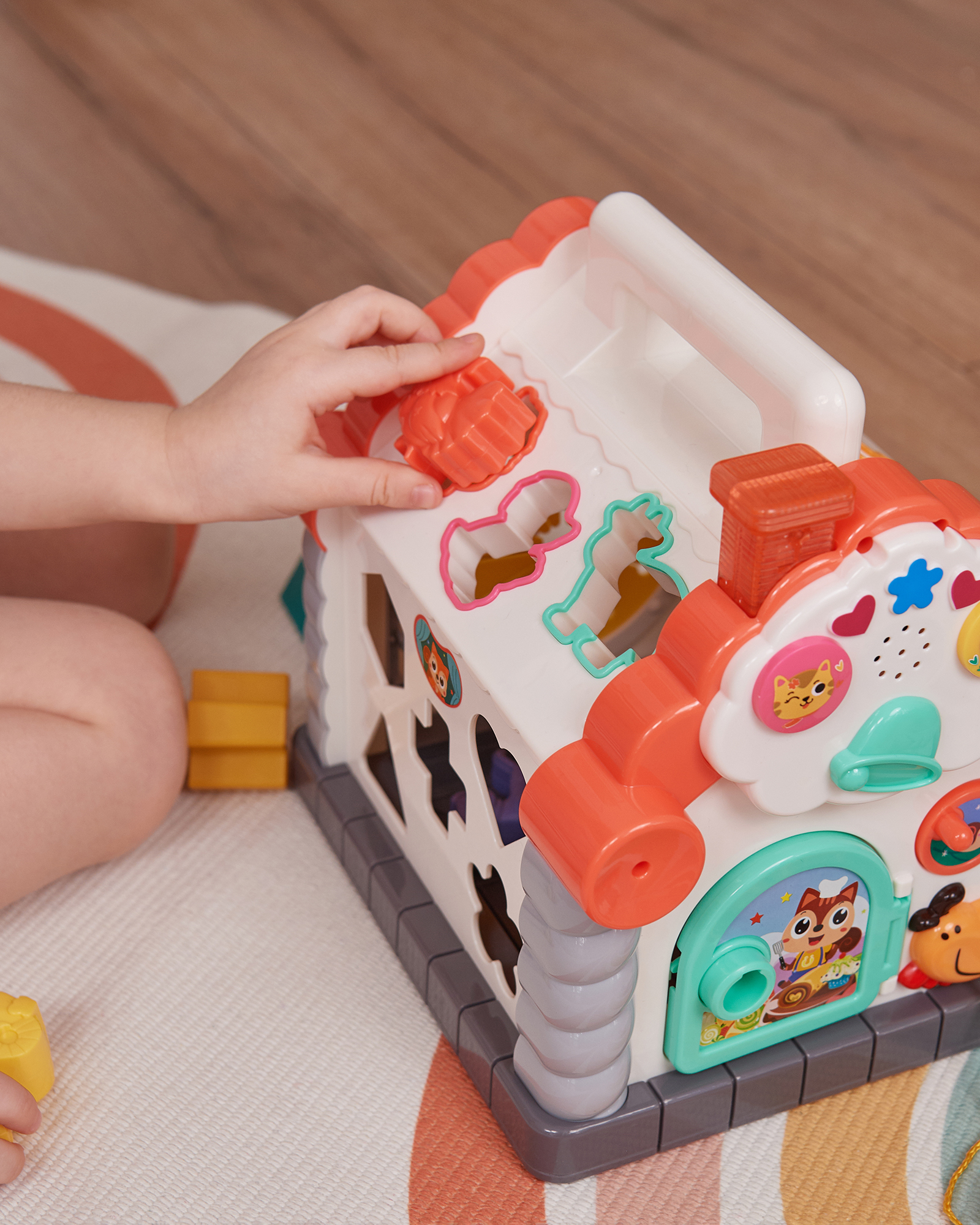 Игрушка BabyGo развивающий центр Домик - фото 4