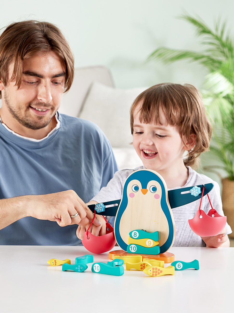 Настольная игра Hape Балансир Пингвин E1074_HP - фото 1