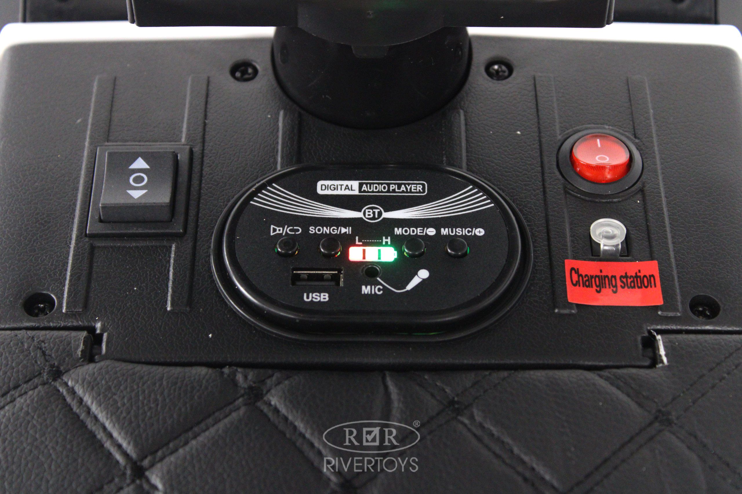 Электромобиль RIVERTOYS G009GG-GREY С пультом ДУ - фото 10