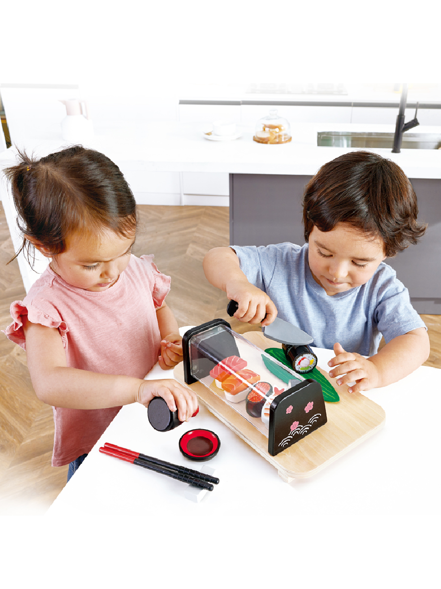 Изображение товара Игрушечный набор посуды и еды время суши 15 предметов Hape