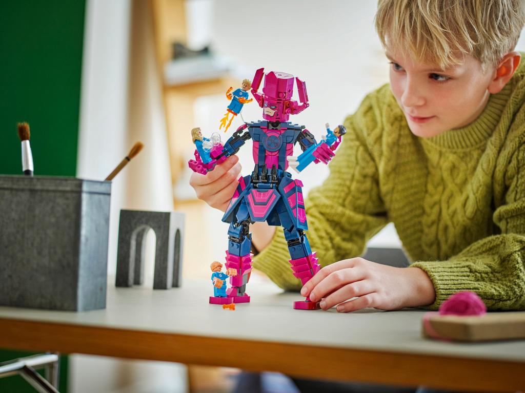 Конструктор LEGO Marvel Super Heroes 76316 427 дет. - фото 6