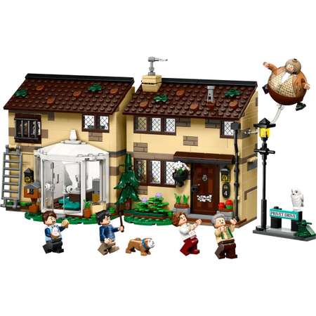 Конструктор LEGO Harry Potter Бирючиновая аллея 639 дет.