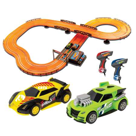 Трек Hot Wheels с дистанционным управлением