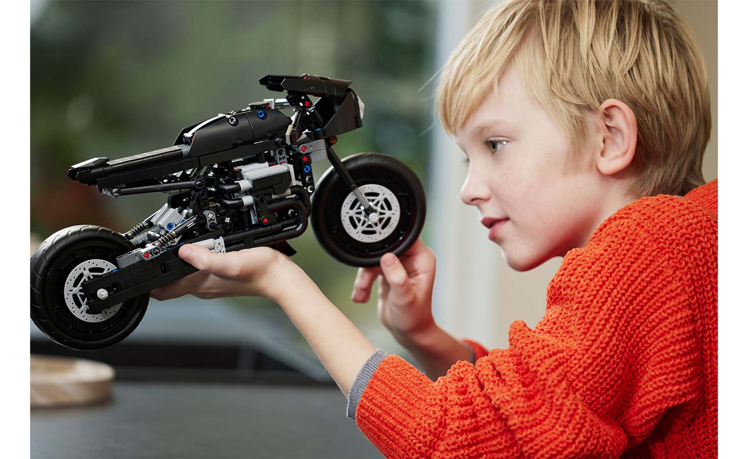 Конструктор LEGO Technic Бэтмен Бэтцикл блочный - фото 10