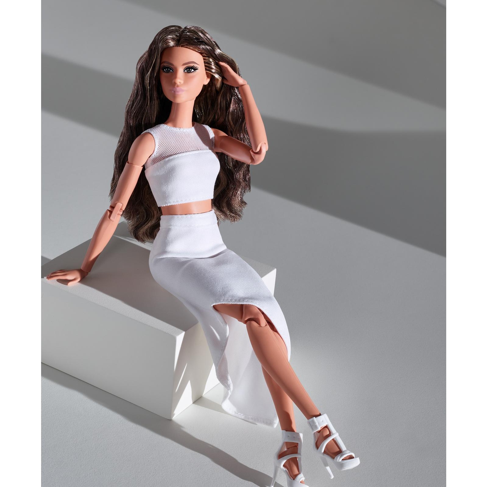 Кукла модельная Barbie GTD89 - фото 9