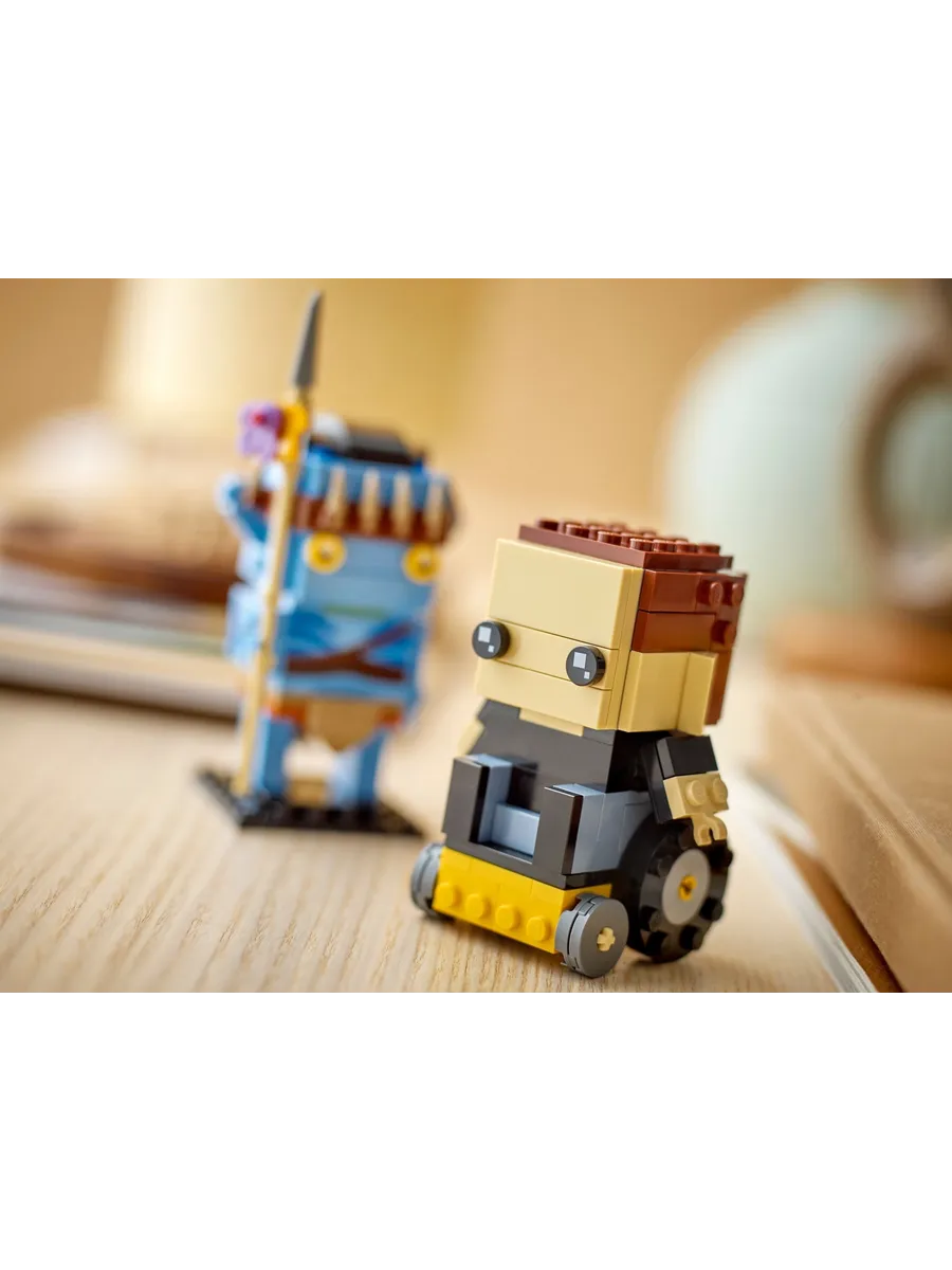Конструктор LEGO BrickHeadz 246 дет. - фото 9