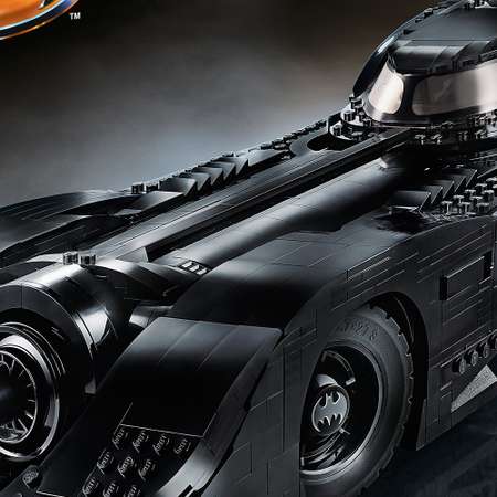 Конструктор LEGO DC Super Heroes Бэтмобиль 1989 76139 493 дет.