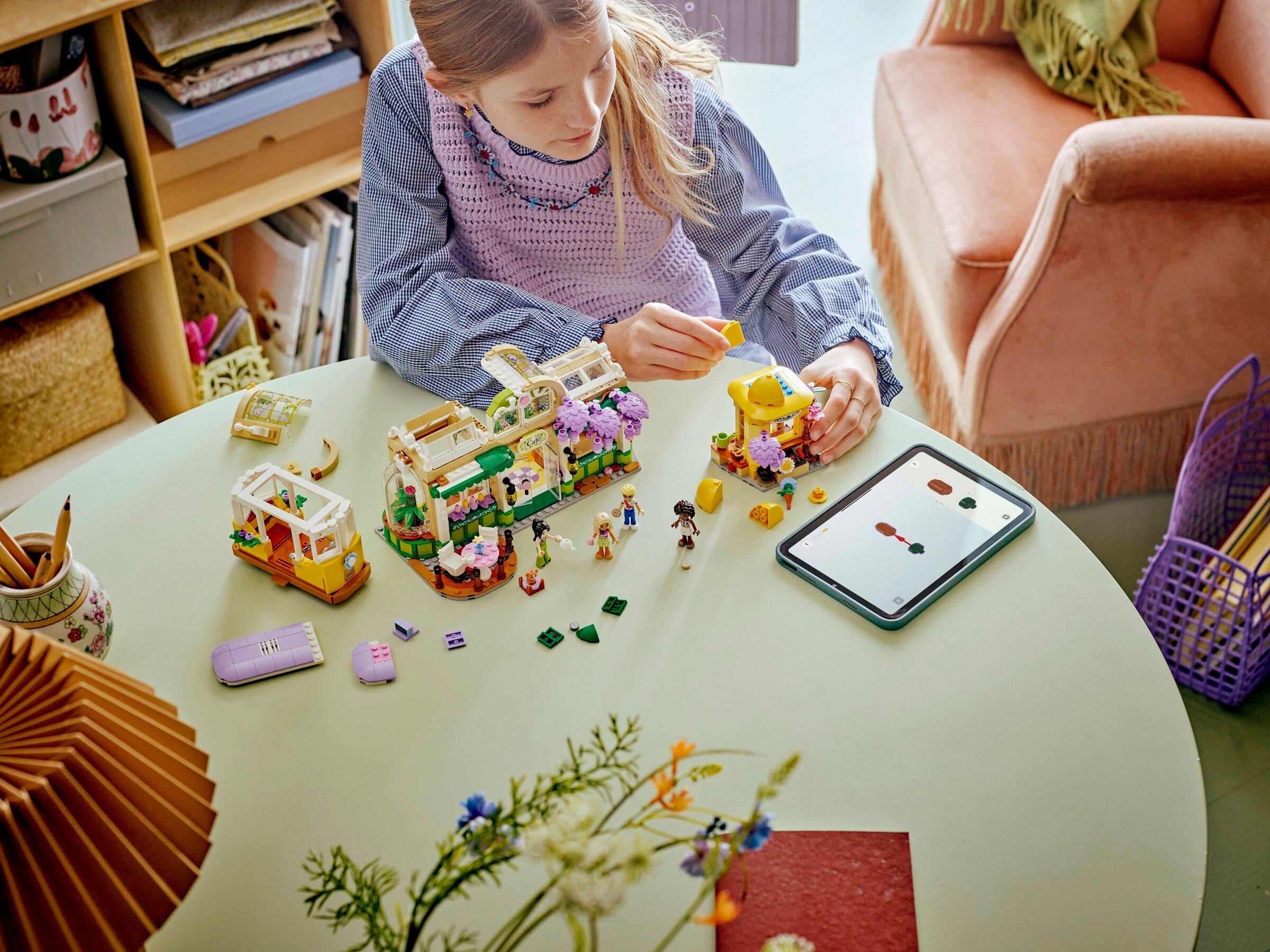 Конструктор LEGO Friends 42671 1138 дет. - фото 3