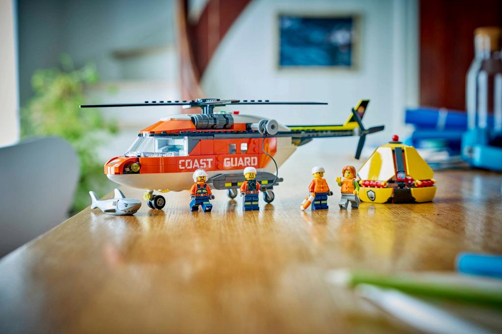 Конструктор LEGO City 60503 551 дет. - фото 6