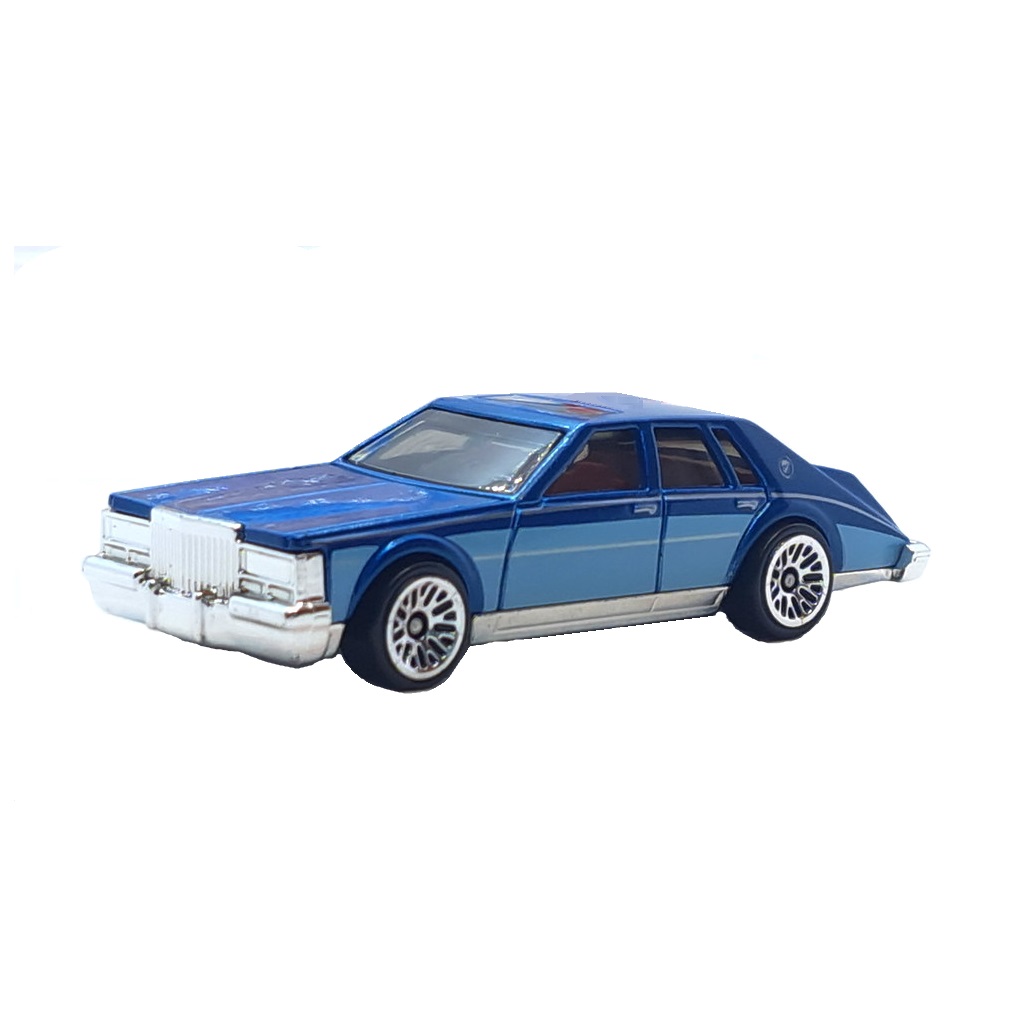 Автомобиль Hot Wheels 82 CADILLAC SEVILLE 63170 - фото 1