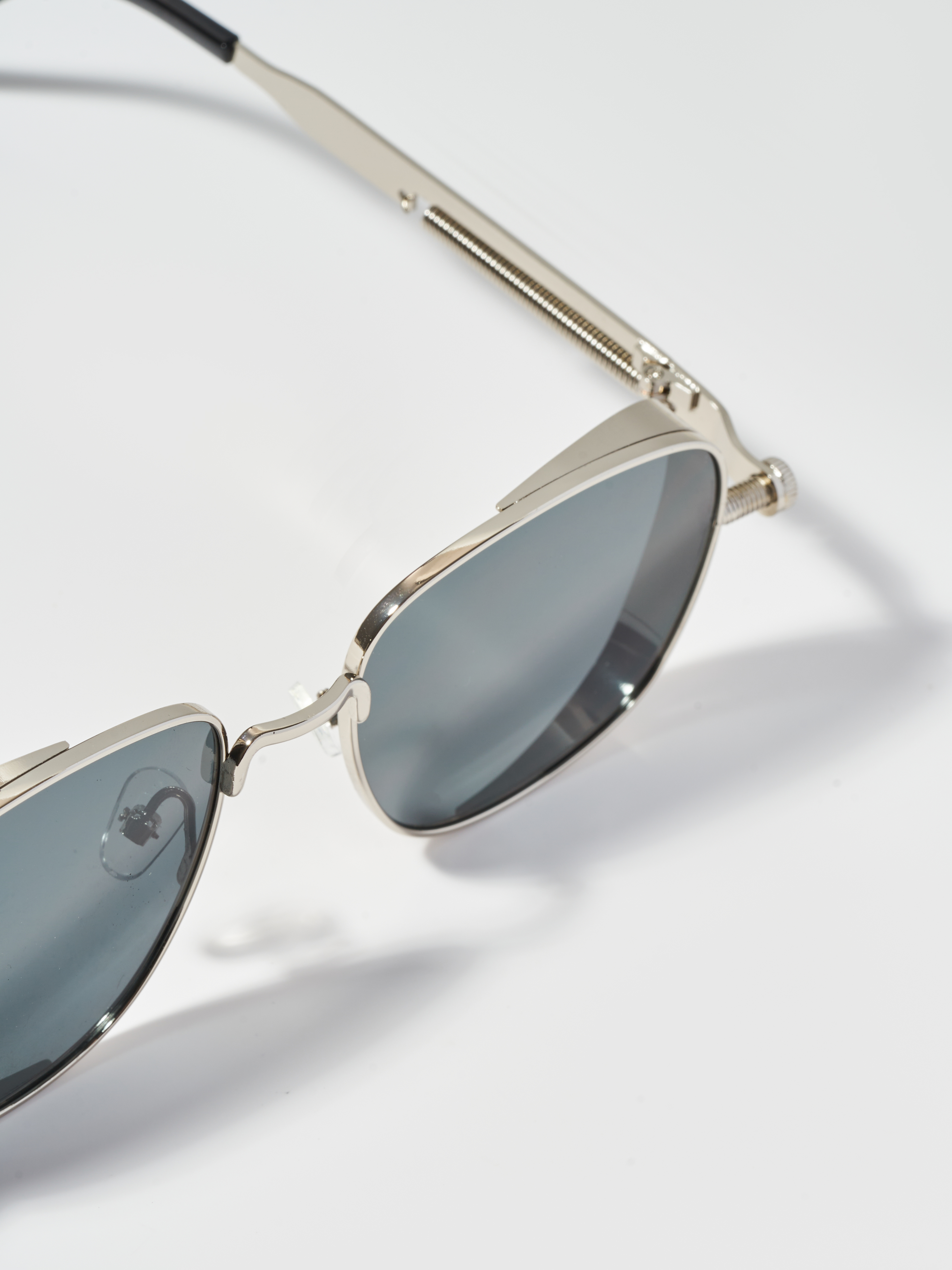 Солнцезащитные очки SUNNY GLASS O00030 - фото 9