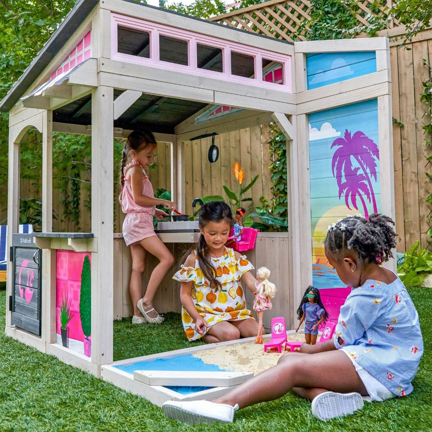Открытый домик-веранда KidKraft для игр на улице с кухней и песочницей P280192E_KE - фото 1