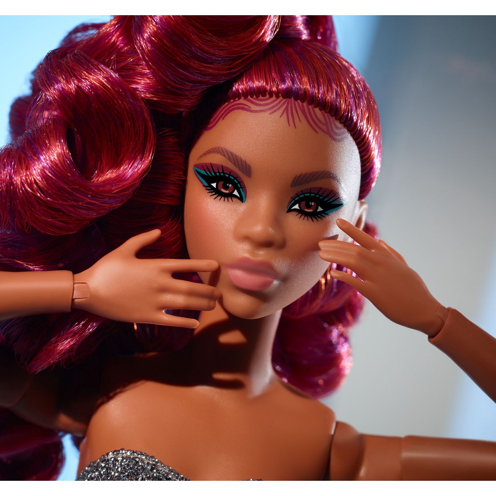 Кукла модельная Barbie Looks HCB77 - фото 11