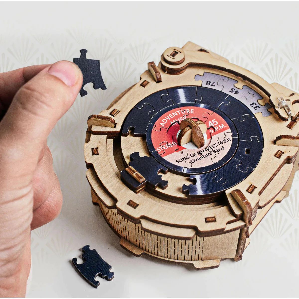 Настольная игра iDVENTURE Квестбокс Патефон - фото 4