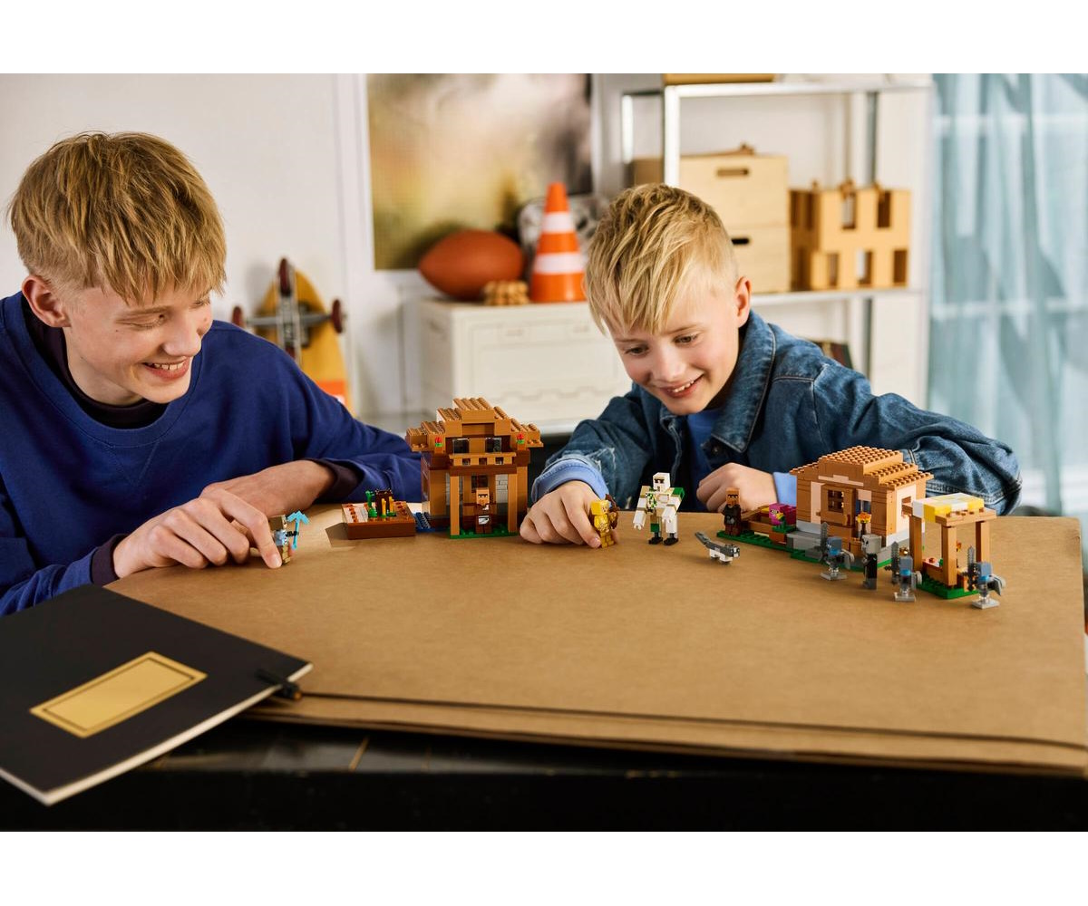 Конструктор LEGO Minecraft Атака деревни заклинателем 607 дет. - фото 9