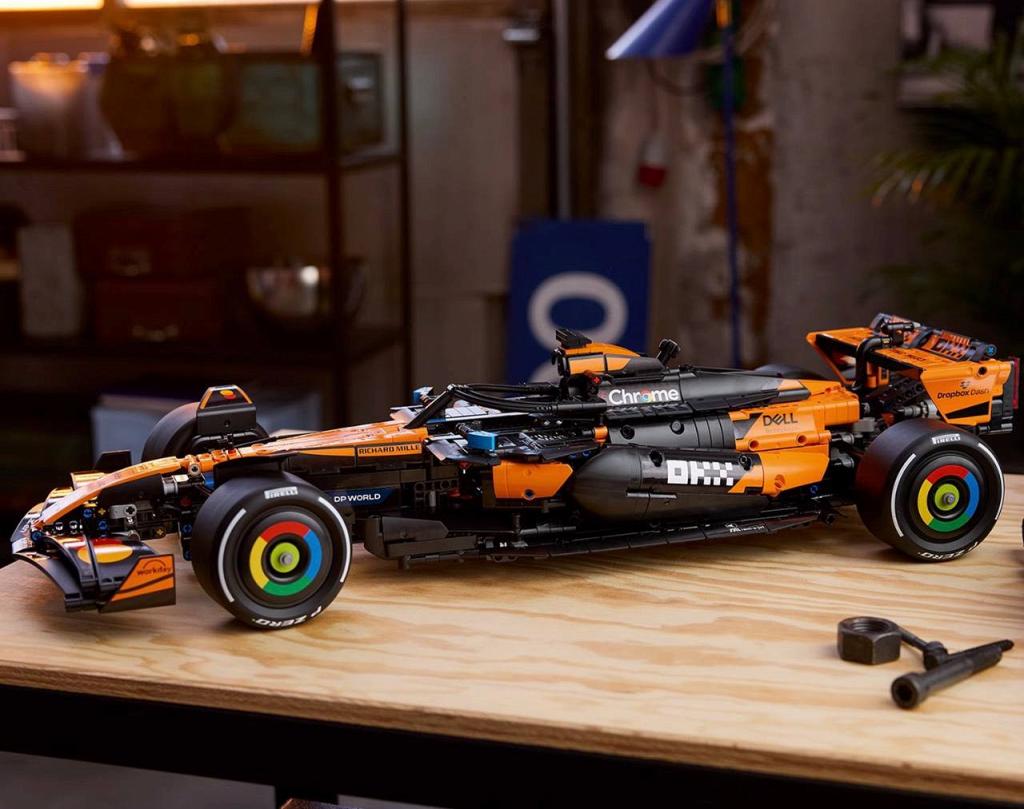 Конструктор LEGO 42228 1675 дет. - фото 4