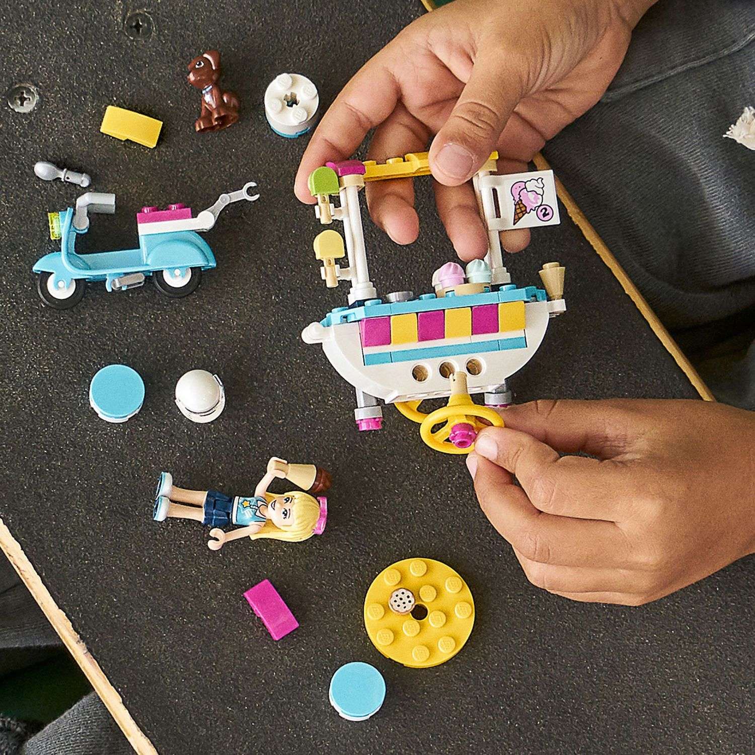 Конструктор LEGO Friends Тележка с мороженым блочный - фото 15