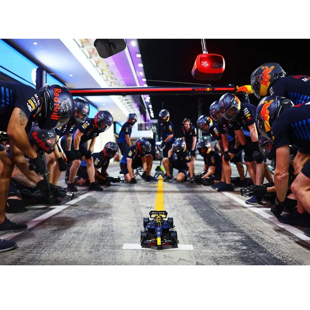 Конструктор LEGO Technic Oracle Red Bull Racing блочный - фото 13