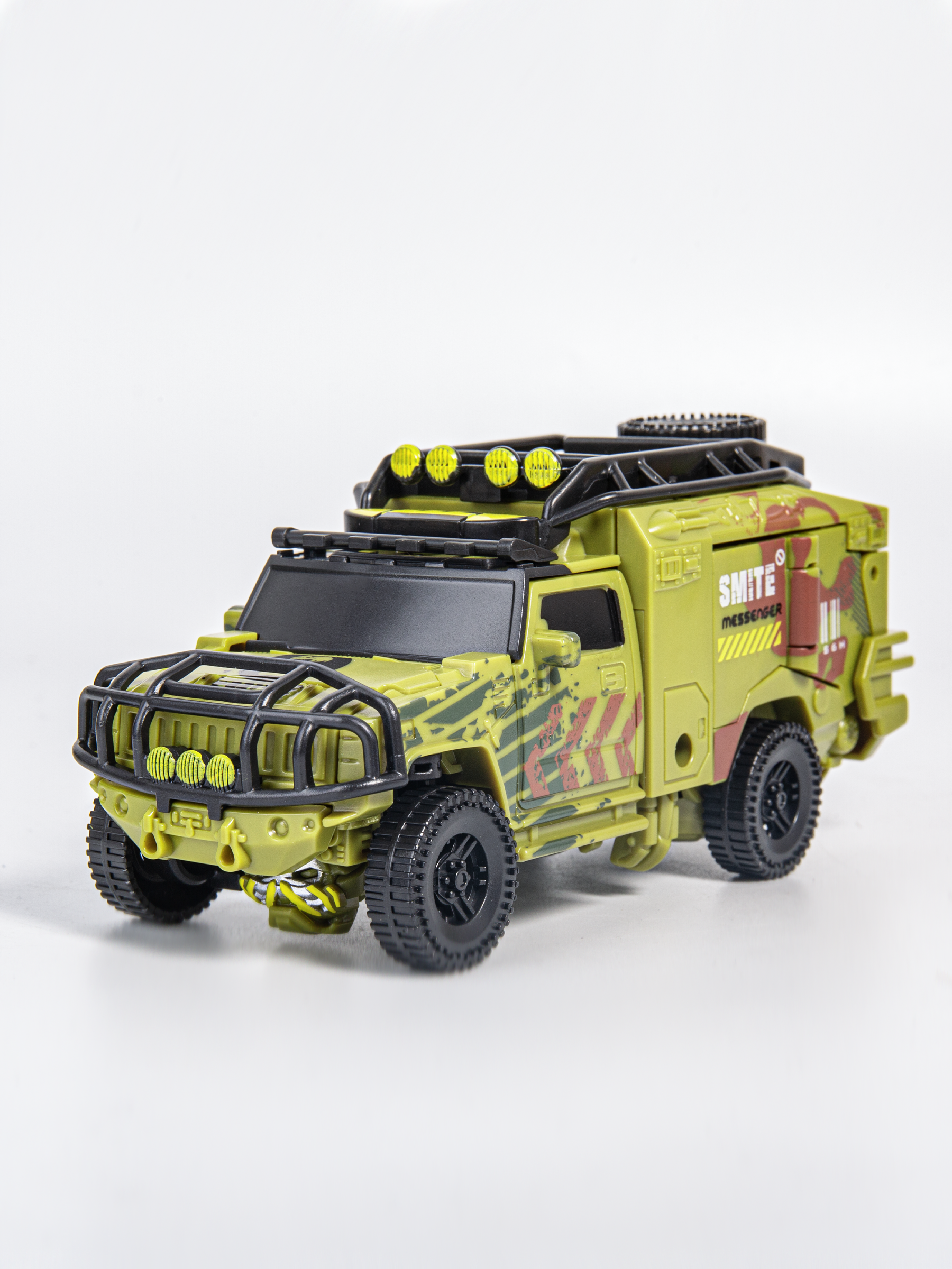 Фигурка BAZUMI Рэтчэт робот-трансформер - фото 7