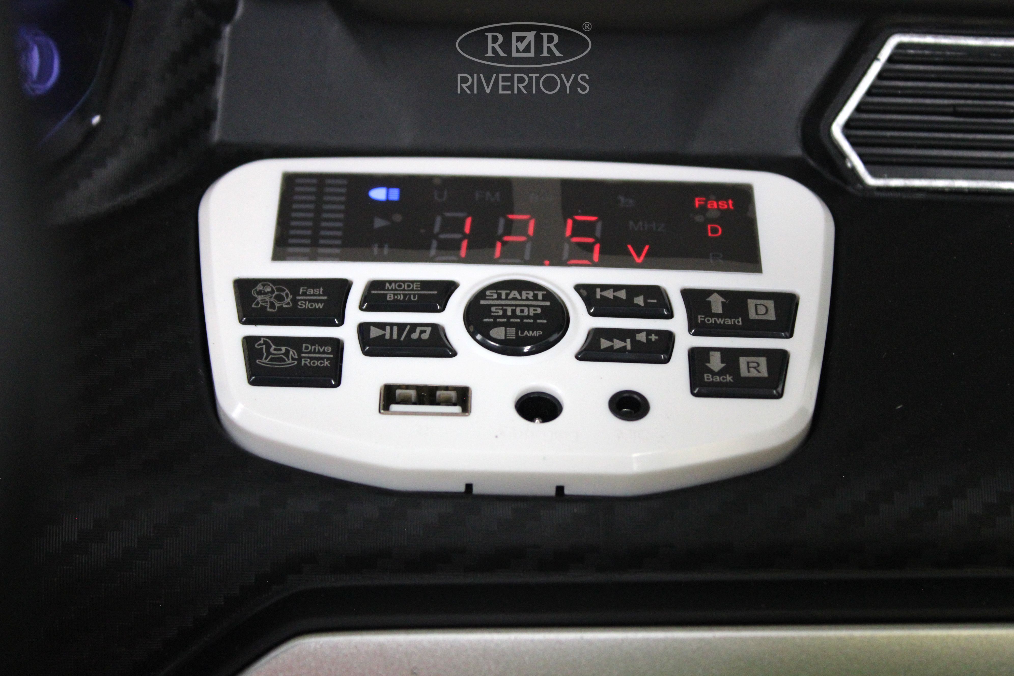 Электромобиль RIVERTOYS E777EE-GREEN С пультом ДУ - фото 8