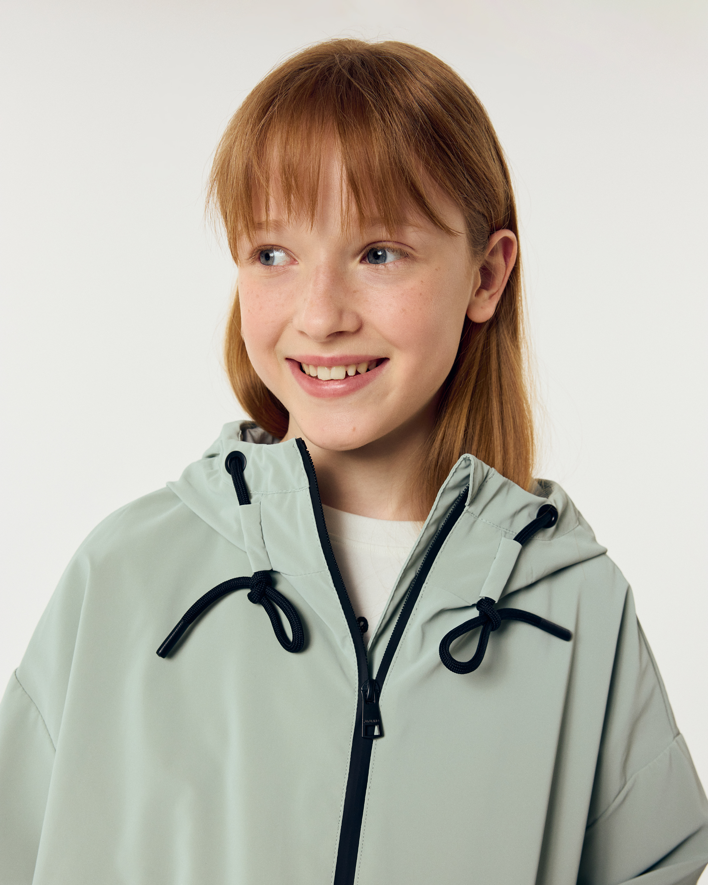 Изображение товара Детская ветровка Futurino для девочек светло-зеленого цвета весна и осень