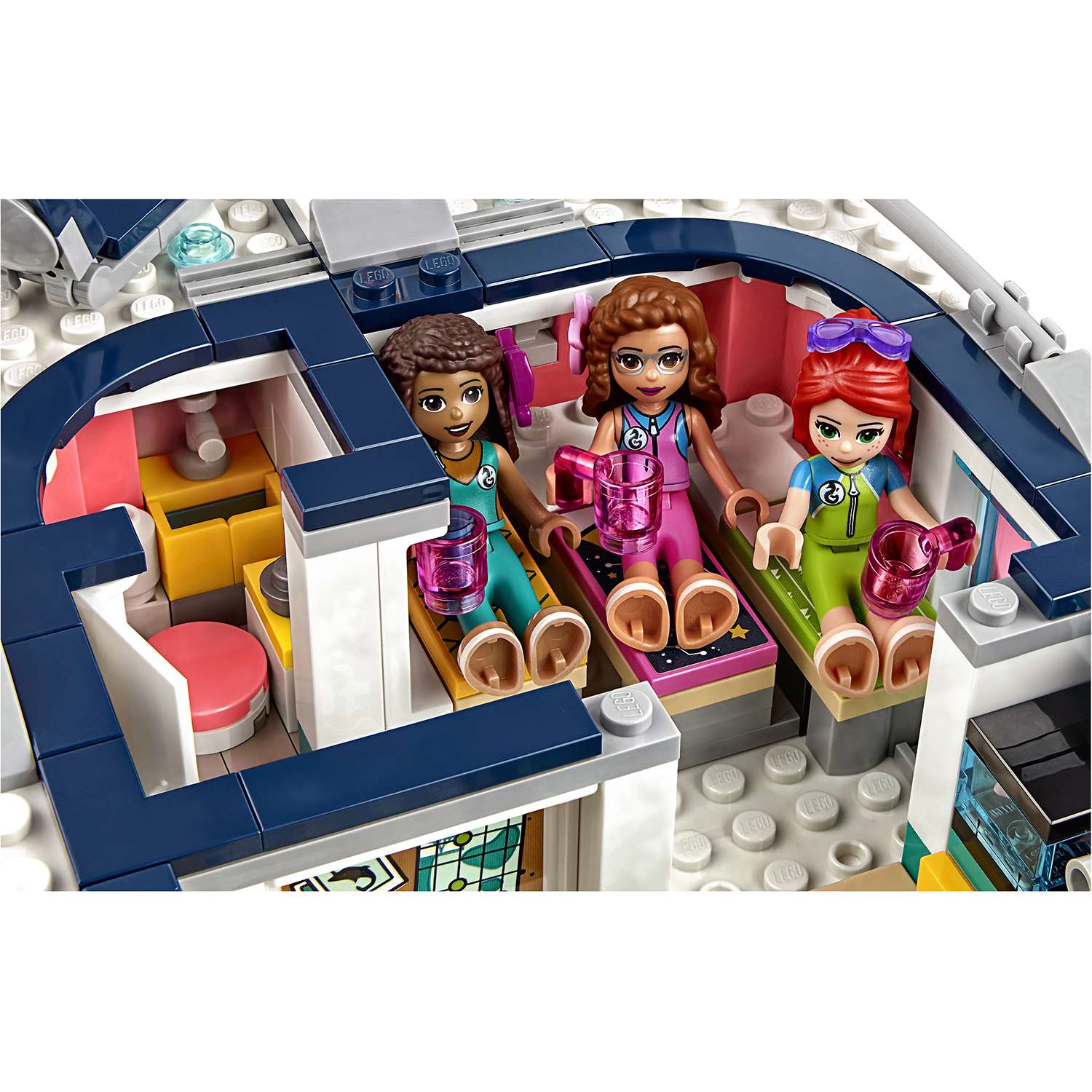 Конструктор LEGO Friends Катер спасательных операций блочный - фото 15