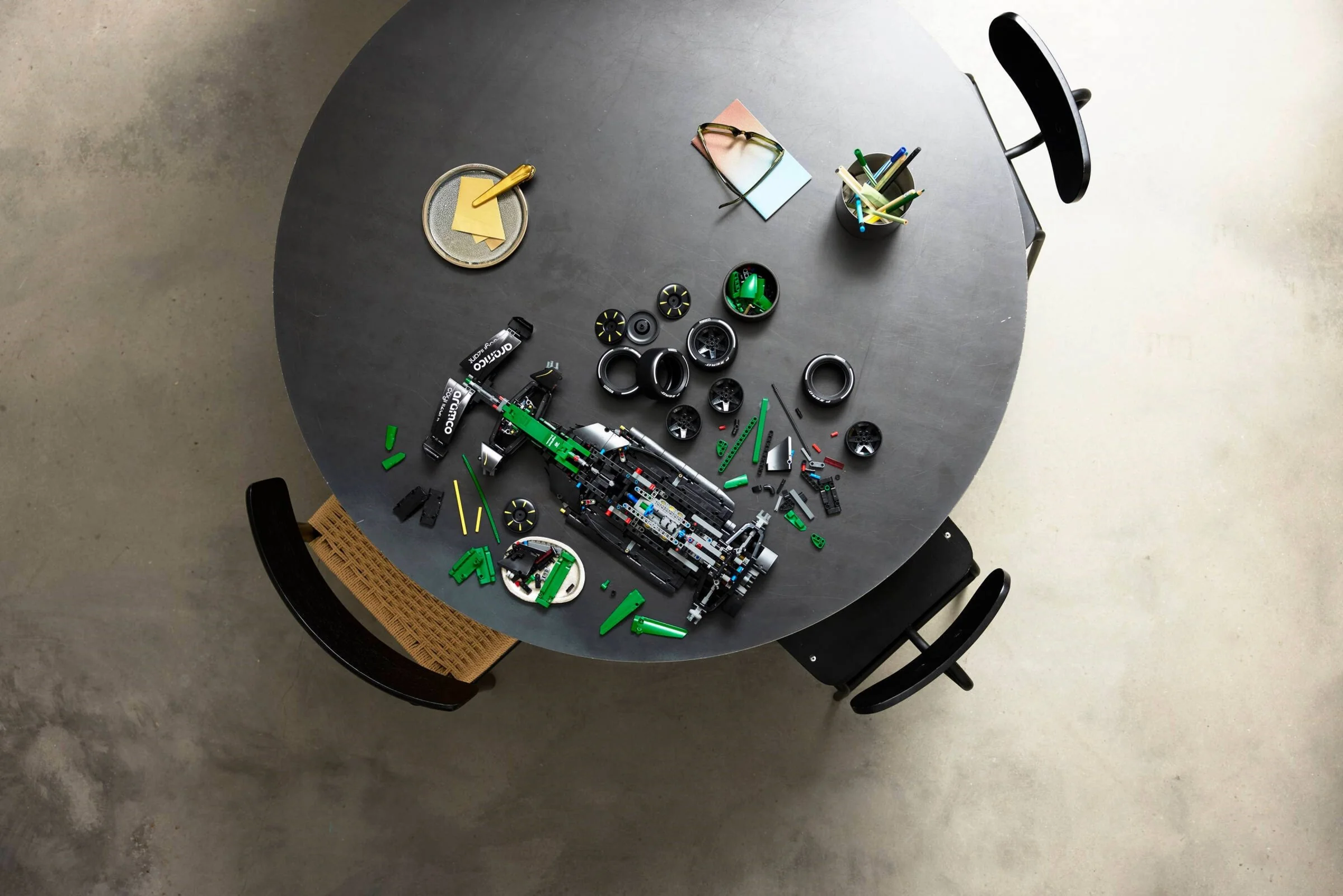 Конструктор LEGO Technic 1547 дет. - фото 4
