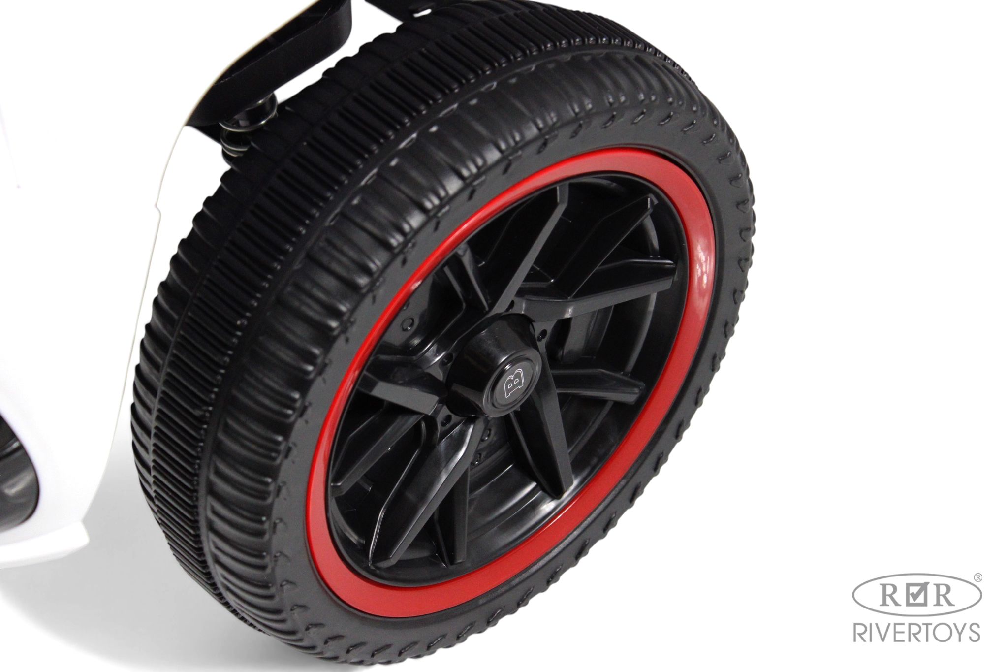 Электромобиль RIVERTOYS Mercedes Z111VO-WHITE С пультом ДУ - фото 8